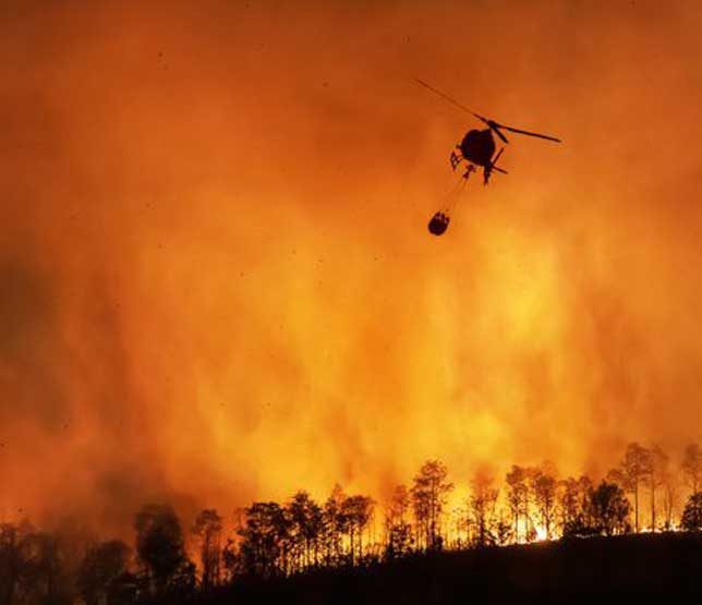 Work in firefighting as a helicopter pilot