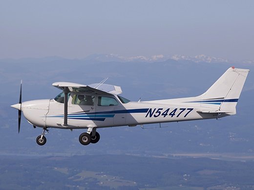 Academia piloto de aviones medios materiales Cessna 172